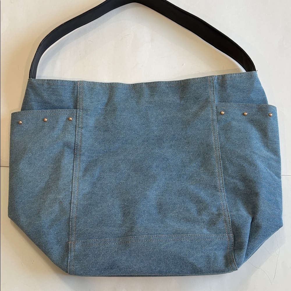 Victoria’s Secret Denim Blue Tote Black Straps Stud Detail Logo Bag - Picture 10 of 15